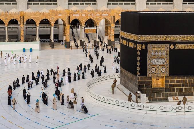 تفسير حلم نية العمرة في المنام للعزباء